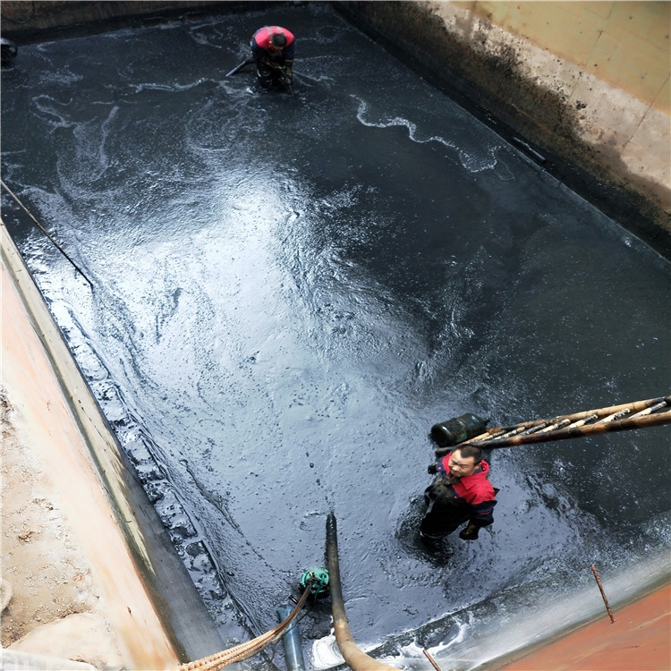 南关废水池清理