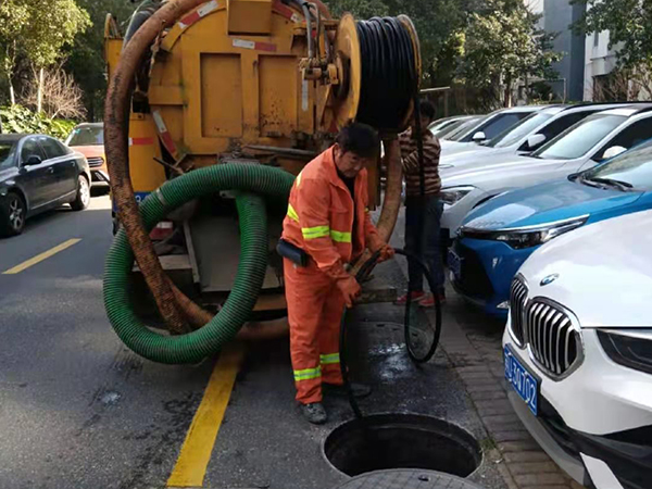 南关排污管道清淤